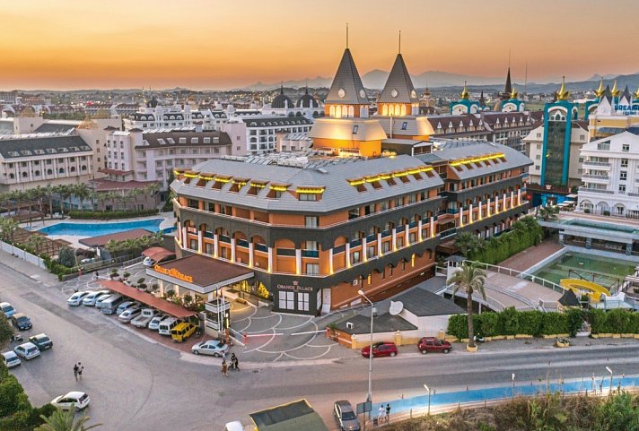 Orange Palace Hotel