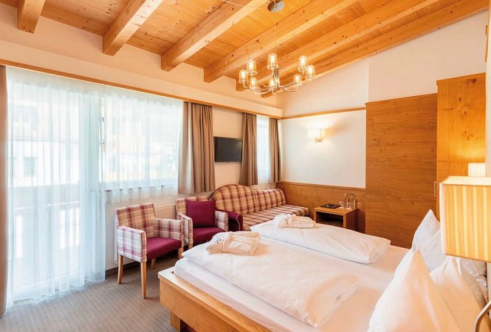 Hotel Rosskopf - Wohnbeispiel Doppelzimmer Zustellbett