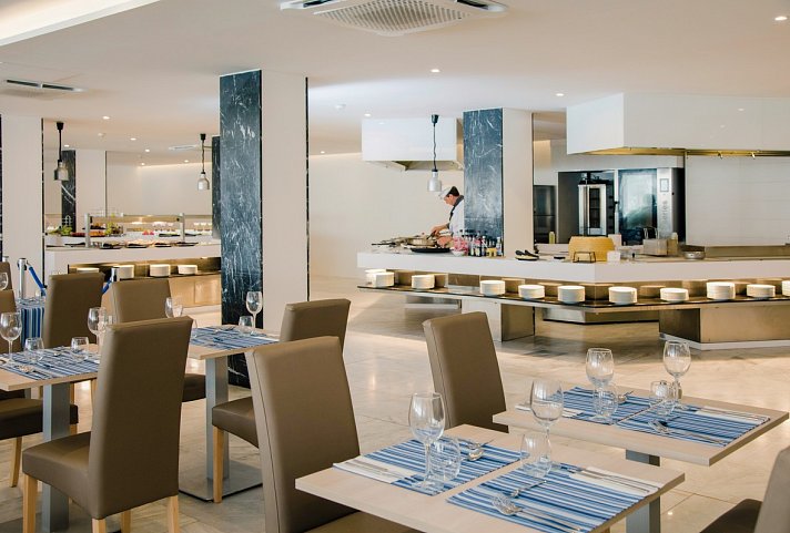 Mallorca Frühlingserwachen - Hotel Alua Leo - Restaurant im Hotel Alua Leo