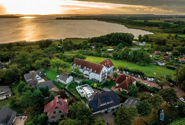Inselhotel Kleiner Bodden - Inselhotel Kleiner Bodden