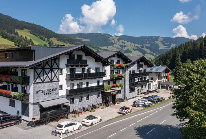Hotel Austria Saalbach - Außenansicht Hotel Austria