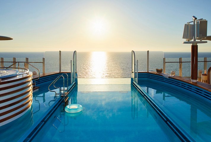 Kreuzfahrt Kanaren & Madeira - Infinitypool